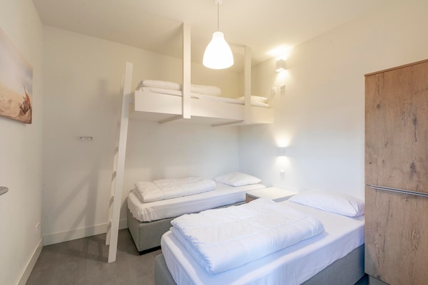 Strandhuis Uitwaayer: Modern vakantieparadijs bij zee voor 7 personen - thumbnail 4