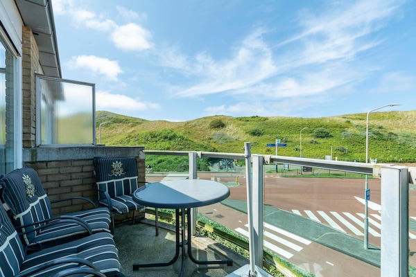 Beach Appartement 35: sfeervol verblijf met duinzicht in hartje Callantsoog - thumbnail 3