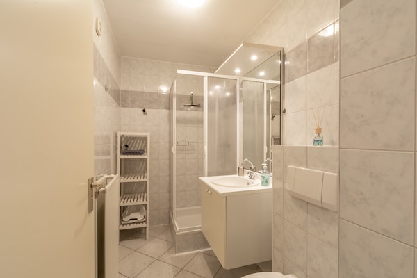 Stijlvol appartement met Frans balkon in Julianadorp aan Zee - thumbnail 4