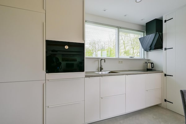 Eureka 36: Moderne bungalow met tuin, 3 km van strand - thumbnail 4