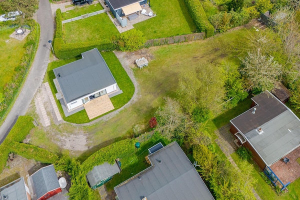 Eureka 36: Moderne bungalow met tuin, 3 km van strand - thumbnail 6