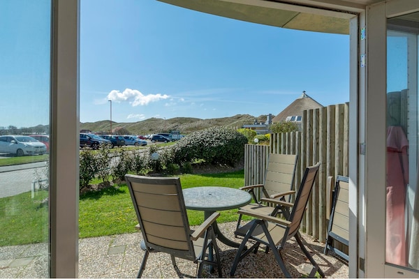 Modern appartement in Julianadorp aan Zee met duinuitzicht, 1,2km van strand - thumbnail 5