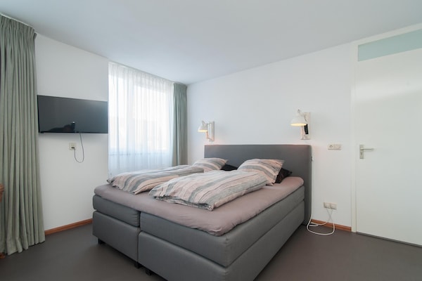 Suite Duinzicht: Gezellige studio met balkon en duinuitzicht in centrum Callantsoog - thumbnail 3