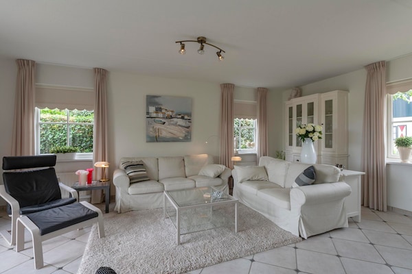 Moderne villa aan duinen en water in Callantsoog – 100m², 4 pers. - thumbnail 2