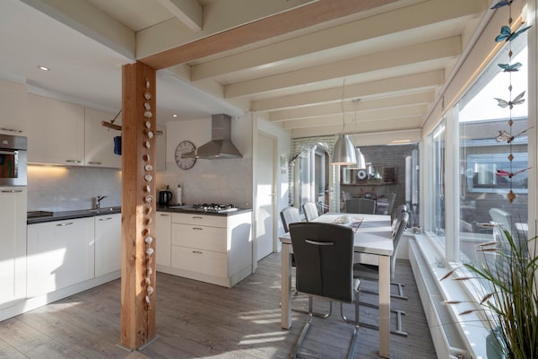Vrijstaande bungalow met grote tuin op 4 km van het strand - thumbnail 5