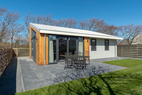 Garnekuul 7: Moderne vrijstaande bungalow op rustig park in Callantsoog - thumbnail 1