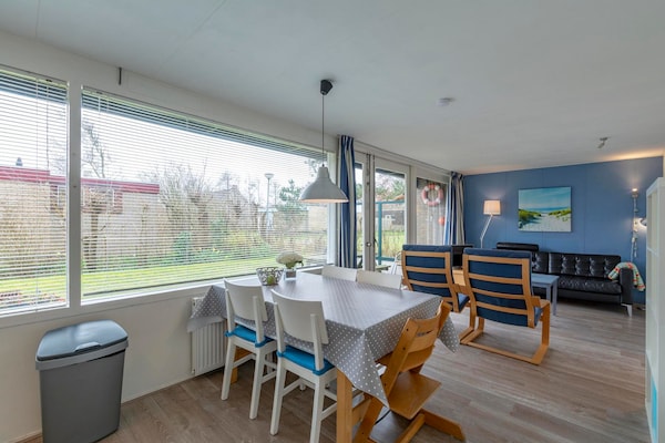 Vrijstaande familiebungalow bij strand van Callantsoog, autovrij park - thumbnail 4