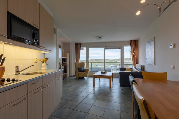 Wijde Blick 206: Stijlvol appartement met duin- en zeezicht in Callantsoog - thumbnail 6