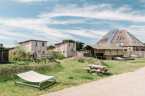 Wood Lodge Luxe: sfeervol vakantieverblijf voor 8 personen in Callantsoog - thumbnail 5