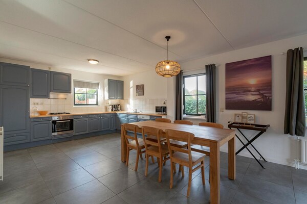 Luxe water villa in Callantsoog: ontspan aan zee met uw huisdier - thumbnail 5