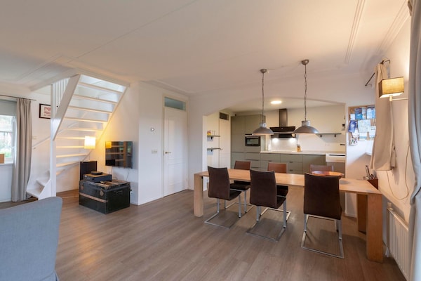 Luxe villa met houtkachel en omheinde tuin op 900m van strand Callantsoog - thumbnail 3