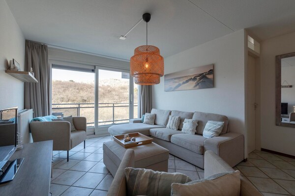 Wijde Blick 212: Modern strandappartement met zeezicht in Callantsoog - thumbnail 1
