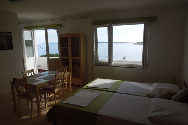 Studio Julia 5 aan zee in Martinšćica, Cres – voor 4 personen met WiFi - thumbnail 5