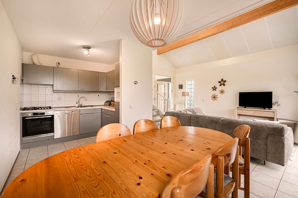 Ruime villa voor 7 personen in Julianadorp aan Zee · 110 m² - thumbnail 3