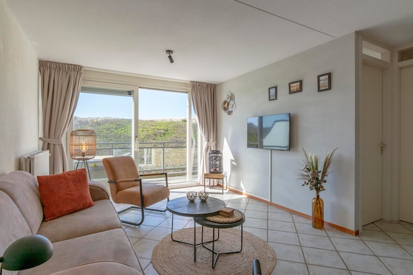 Wijde Blick 309: Modern strandappartement met zeezicht in Callantsoog - thumbnail 1