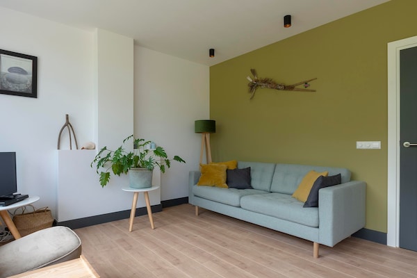 Vrijstaande bungalow in hartje Callantsoog, 750m van het strand - thumbnail 4