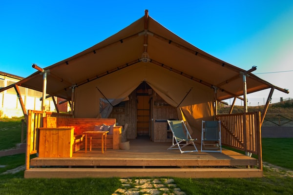 Luxe Glamping-ervaring Tenda 2 in de heuvels van Fermo - thumbnail 1