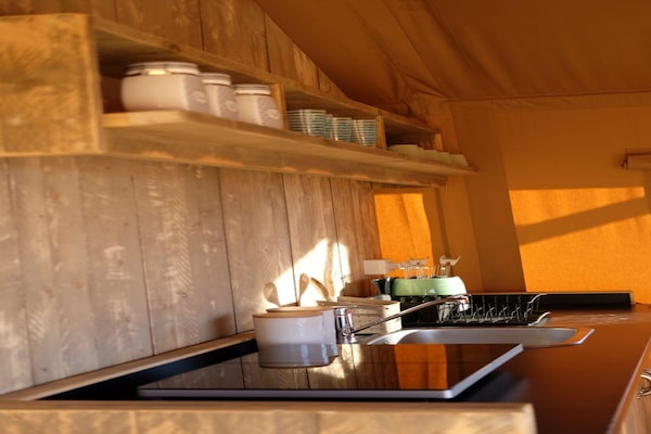 Luxe Glamping-ervaring Tenda 2 in de heuvels van Fermo - thumbnail 3