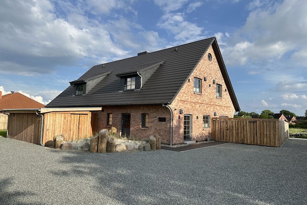Nieuw luxe vakantiehuis Landhuus met sauna bij de Noordzee in Tönning - thumbnail 1