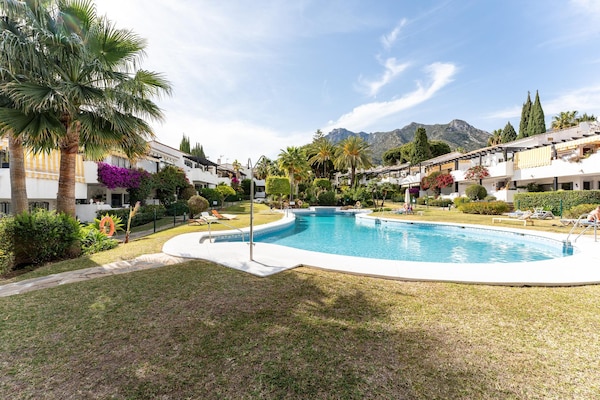 Modern appartement in Marbella met zwembad, dichtbij strand en centrum - thumbnail 2