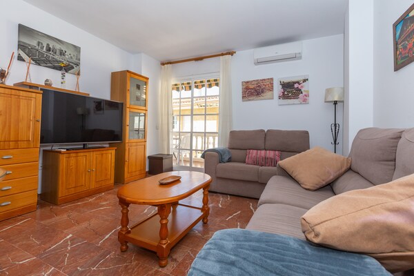 Appartement aan de golfbaan in El Morche, op 100 meter van het strand - thumbnail 6