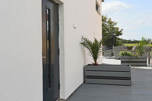 Modern vakantiehuisje op schiereiland Getterön, 200m van zee - thumbnail 4