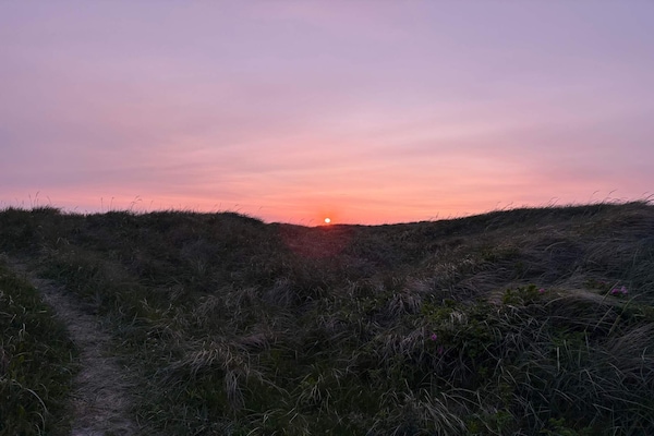 Design vakantiehuis op 100m van zee met panoramisch uitzicht en buitenbad - thumbnail 4
