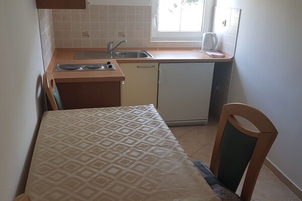 Rustiek appartement voor 4 op 300m van het strand in Lopar, Rab - thumbnail 3