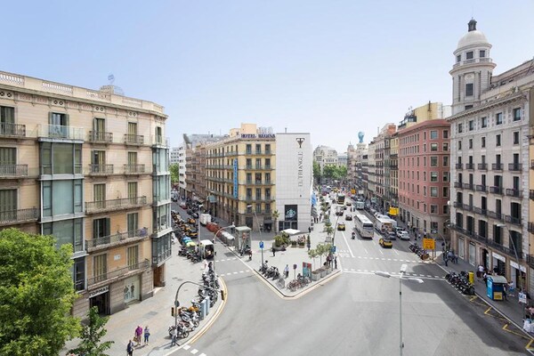 Stijlvol appartement in Eixample, op 4 km van het strand van Barcelona - thumbnail 5