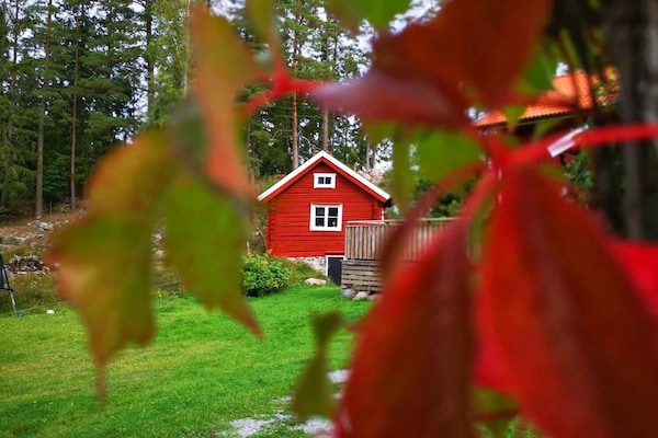 Charmant 19e-eeuws huisje op boerenerf bij Nykvarn, nabij Stockholm - thumbnail 3