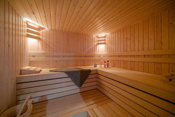 Vrijstaande villa met sauna in het glooiende Gaasterland, 8 pers. - thumbnail 5