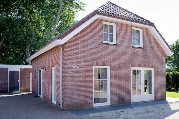 Luxe vakantiehuis voor 6 personen, 2 km van strand en centrum Ouddorp - thumbnail 1