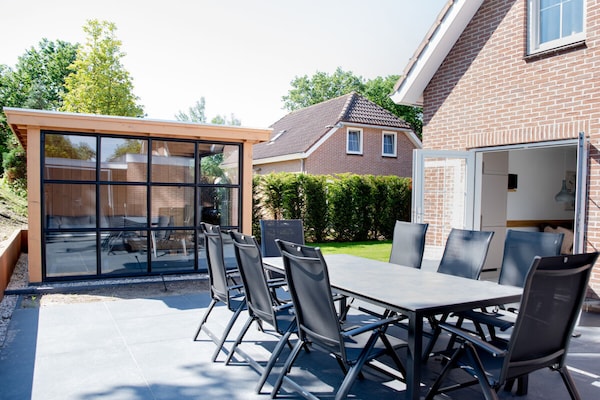 Luxe vakantiehuis voor 4 personen dichtbij het strand van Ouddorp - thumbnail 3