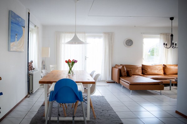 Comfortabel vakantiehuis bij Ouddorp, 10 minuten van zee en strand - thumbnail 4