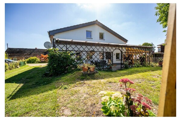 Rustiek vakantiehuis voor 6 personen nabij Mirow, Müritz - thumbnail 1