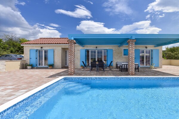 Comfortabele villa met zwembad nabij Zadar voor 6 personen - thumbnail 2