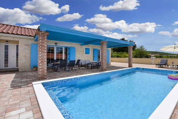 Comfortabele villa met zwembad nabij Zadar voor 6 personen - thumbnail 6
