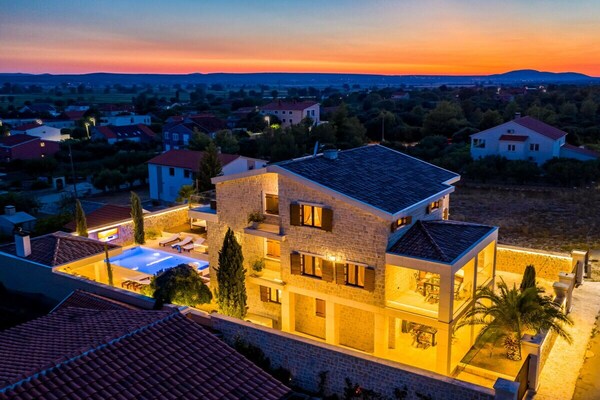 Ruime villa met 5 slaapkamers in rustig Polača, Kroatië - thumbnail 5