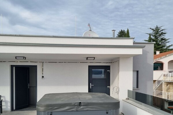 Ruime villa voor 8 personen nabij Jasenice, Dalmatië – 190m² comfort - thumbnail 3