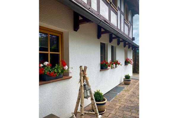 Knus vakantiehuis met WLAN in Usingen-Eschbach, geschikt voor 4 personen - thumbnail 2
