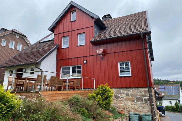 Knus vakantiehuis voor 6 personen in Braunlage, op 500m van skilift en centrum - thumbnail 2