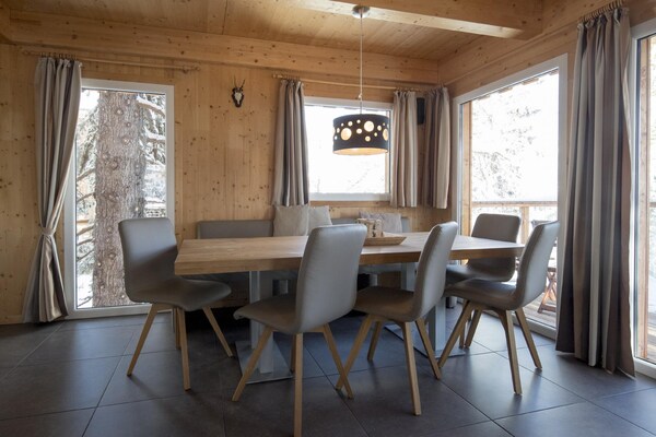 Houten chalet voor 10 personen met sauna en bubbelbad aan de piste in Turracherhöhe - thumbnail 3