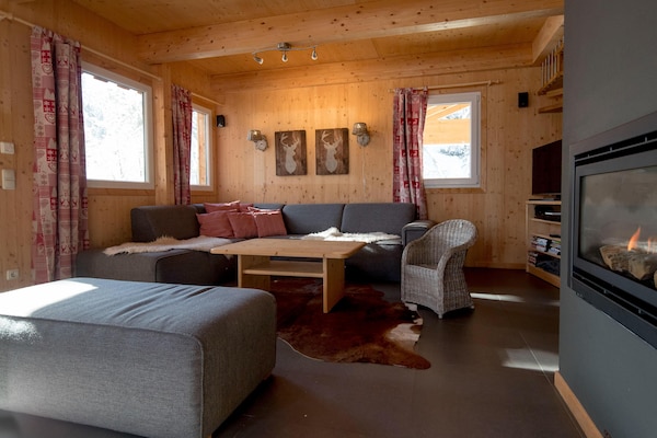 Ruim houten chalet voor 10 personen aan de piste in Turracherhöhe - thumbnail 2