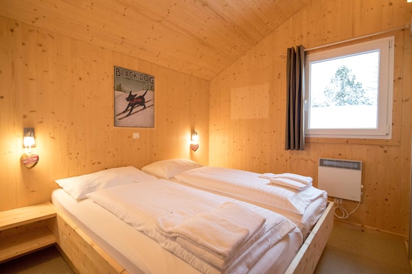 Ruim houten chalet voor 10 personen aan de piste in Turracherhöhe - thumbnail 5