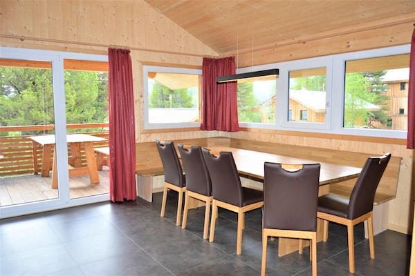 Massief houten chalet voor 12 personen aan de skipiste op de Turracherhöhe - thumbnail 2