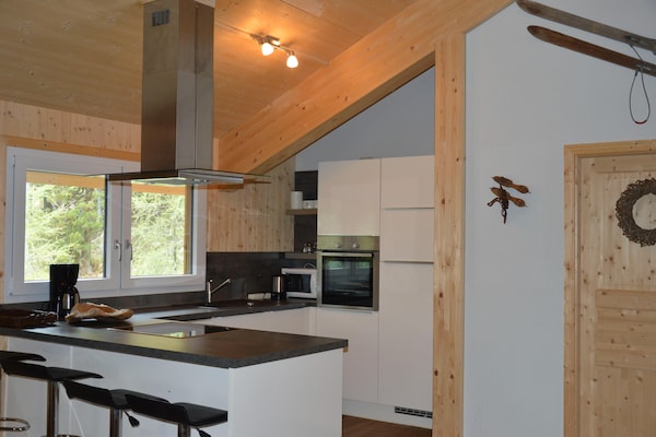 Massief houten chalet voor 12 personen met sauna aan de skipiste - thumbnail 3
