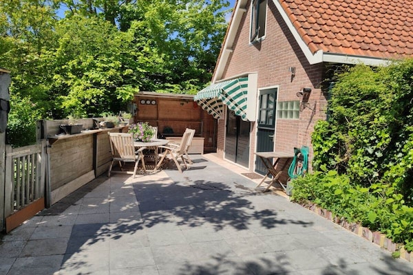 Gezellig vakantiehuis in hartje Groet, 100m van het centrum - thumbnail 1