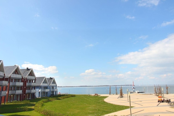Kapitänsdeck: 4-persoons appartement aan de Müritz met privéstrand - thumbnail 6