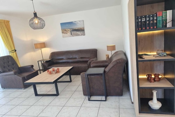 Duurzaam vakantiehuis met tuin, 500m van het strand in Breskens - thumbnail 2