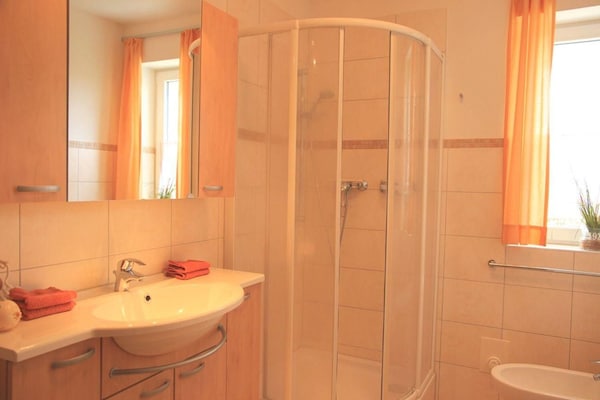 4-persoons appartement in Rechlin op 400m van het strand · 64 m² - thumbnail 6